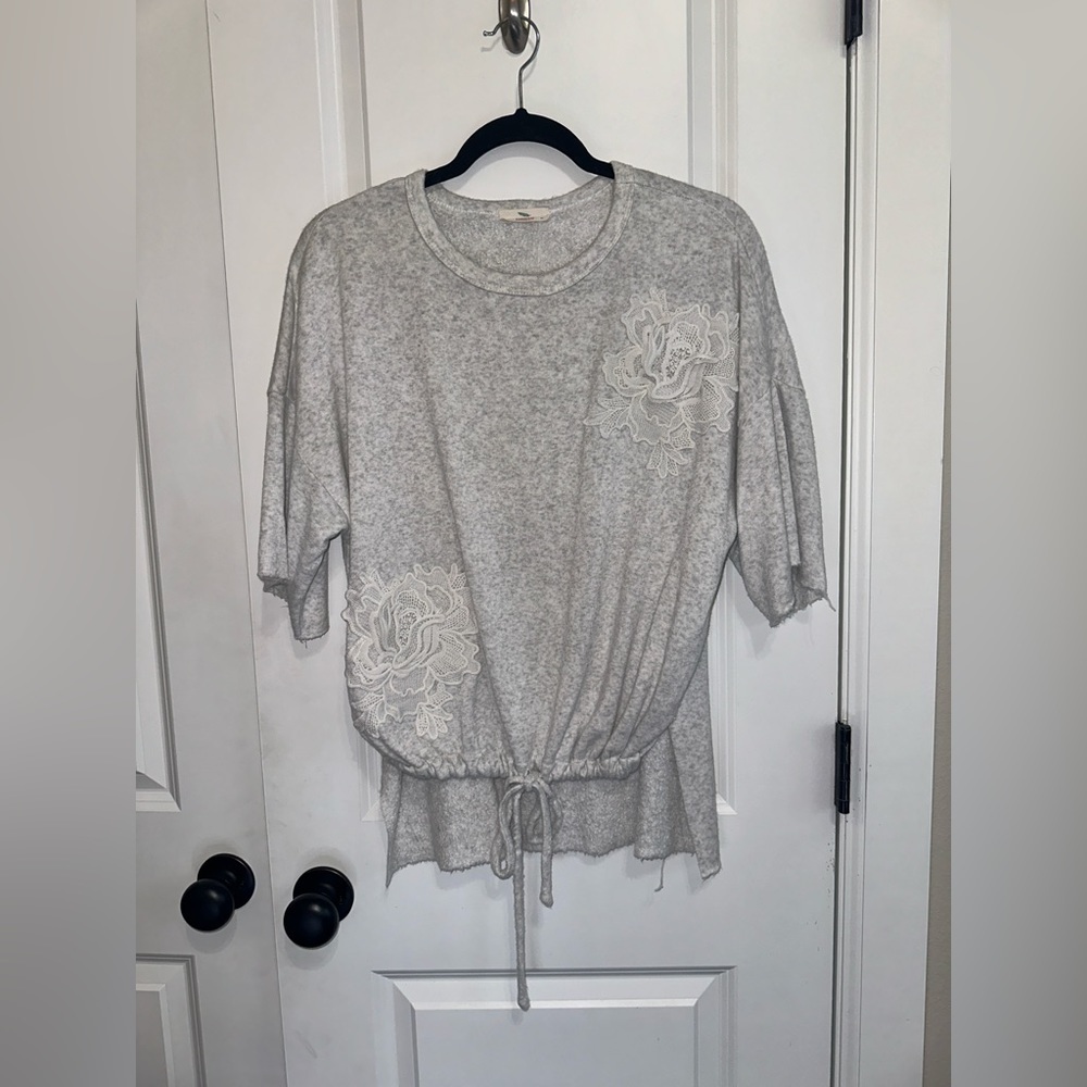 Hummingbird Grey Sweater Top - Picture 4 of 9